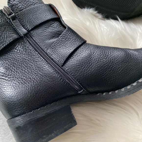 Gentle souls buckle zip bootie - Picture 4 of 11